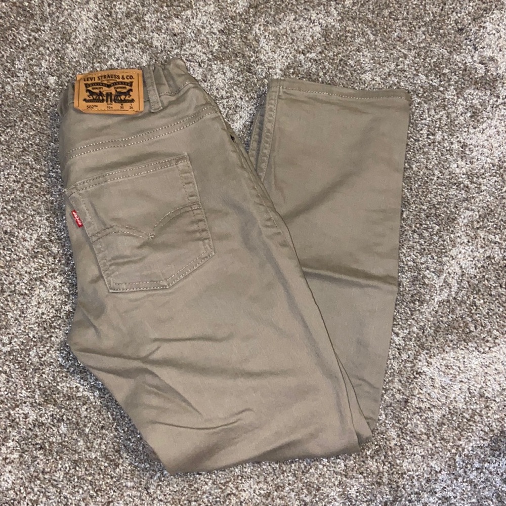 Khaki Levi 502 10H
